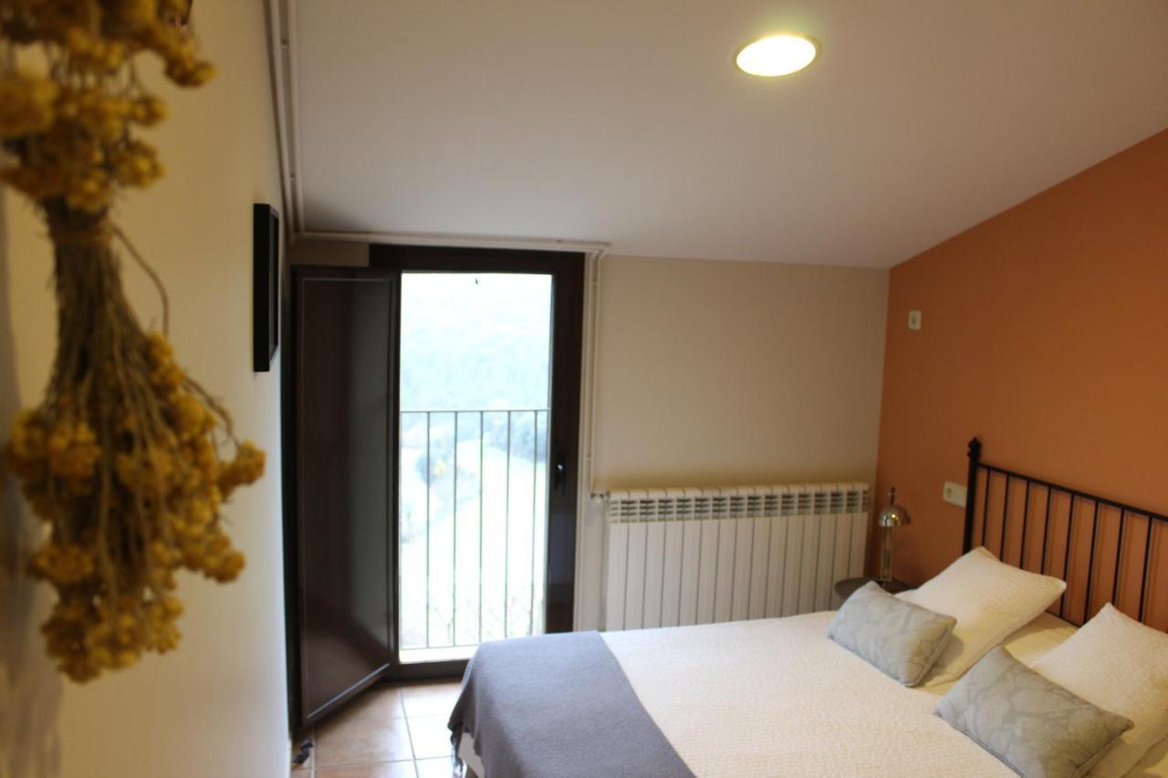 Castell De Ceuro. Hotel Rural Ogern Екстер'єр фото